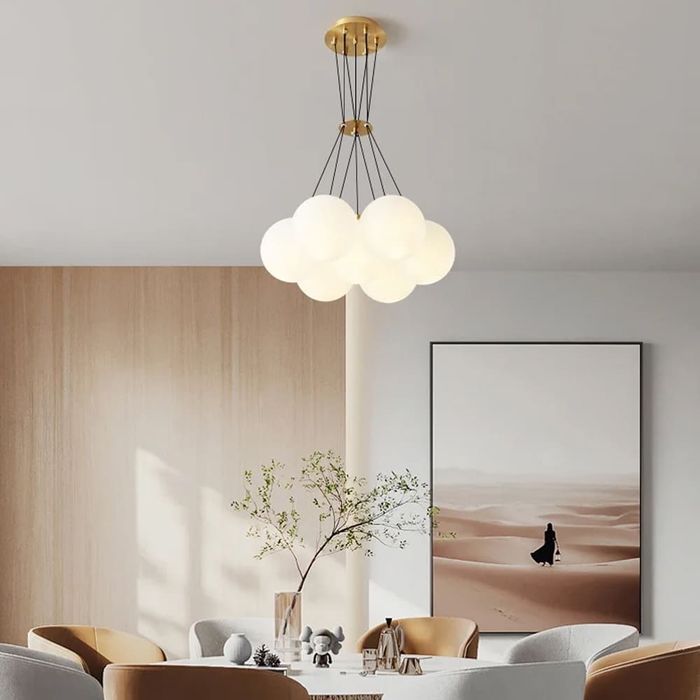 Підвісна люстра на плафонах стильна люстра