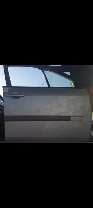 Porta frente direita Renault Scenic II 04-