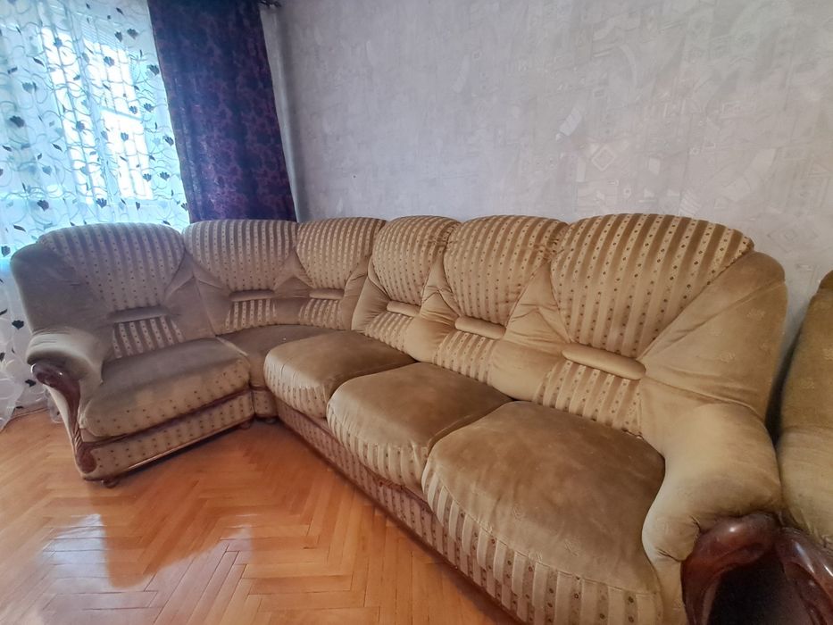 Диван кутовий + два крісла