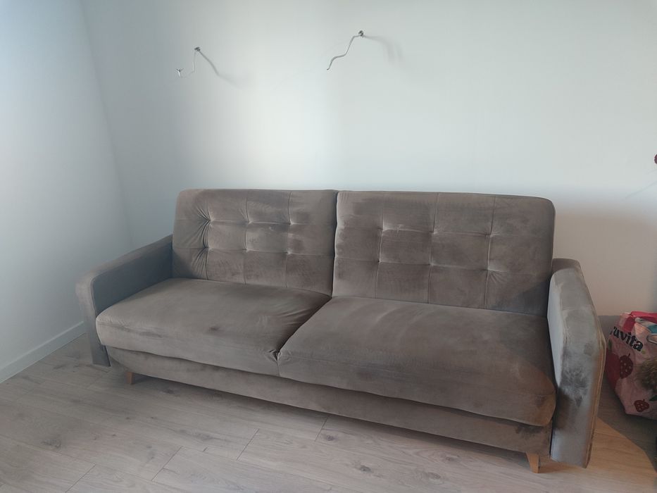 Sofa brązowa welurowa z funkcją spania Bodzio