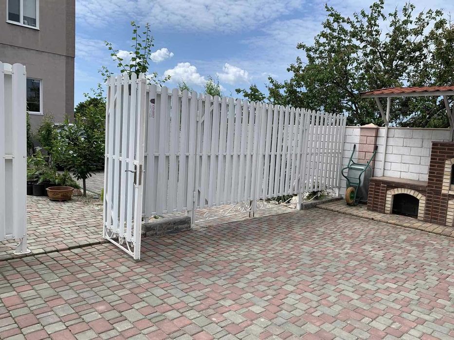 Продам дом в районе  Совиньона
