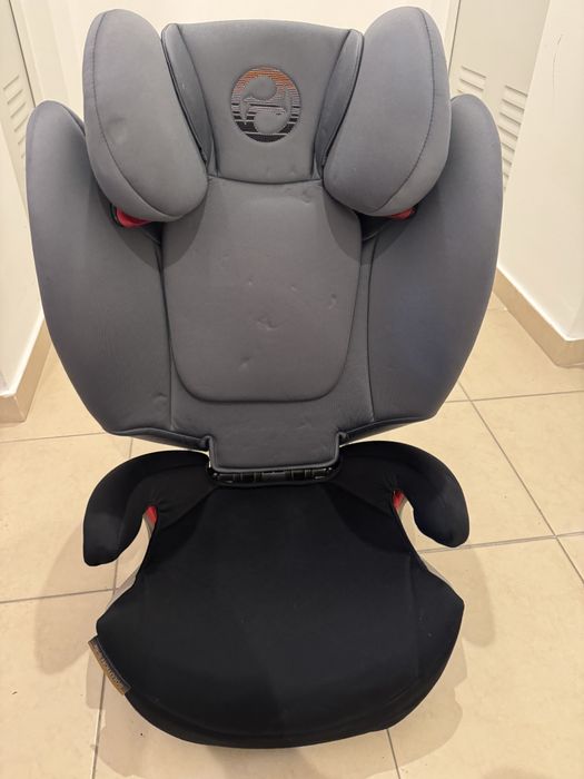 Cadeira criança  transformavel em banco