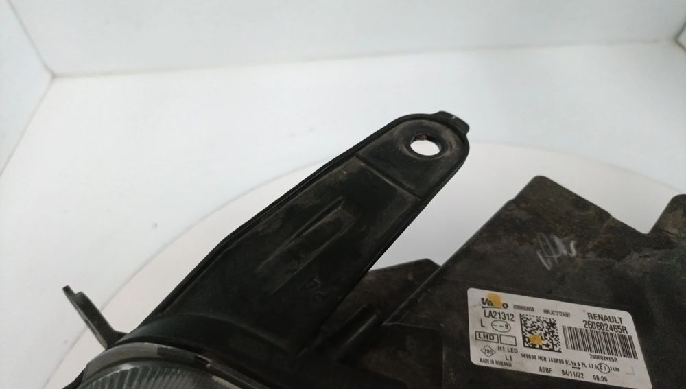 Ótica / farol esquerda DACIA Duster (HM_)