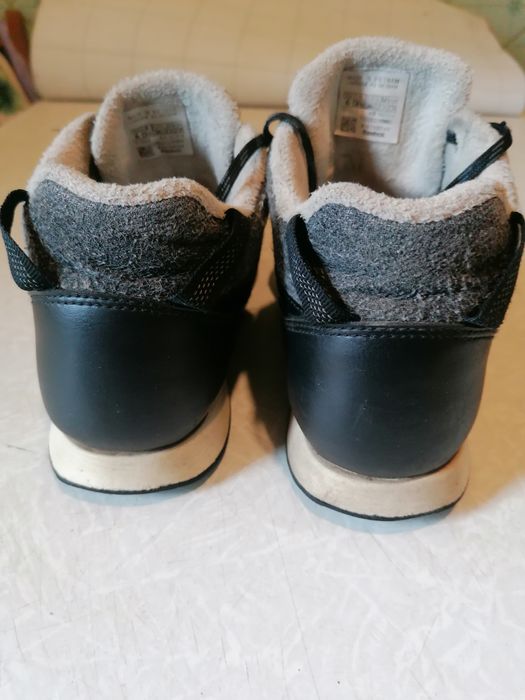 Зимние кожаные кроссовки Reebok