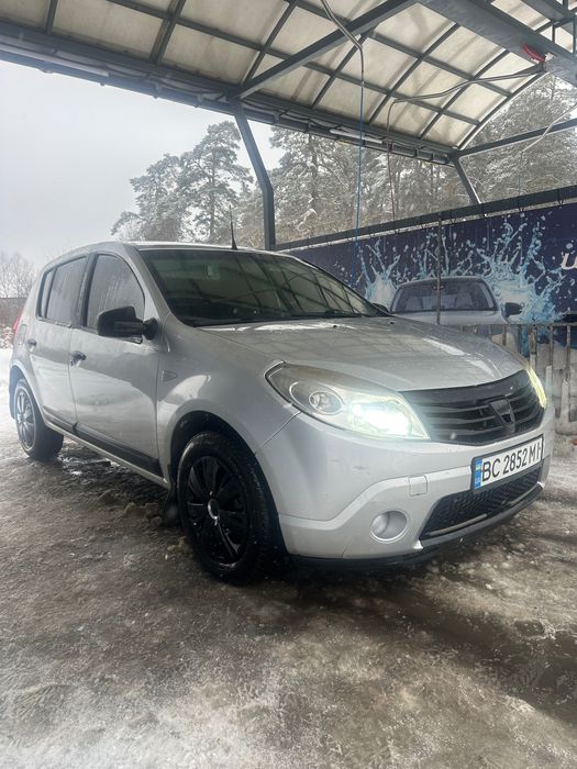 Авто в нормальному робочому стані , решта по тел чи при зустрічі