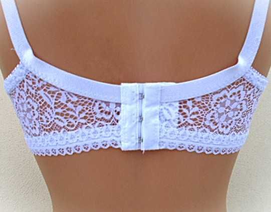 biustonosz półusztywniany biały 90C koronkowy  na fiszbinach