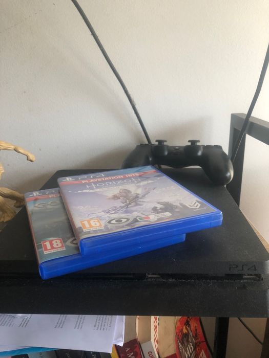 Vendo PlayStation4 nova