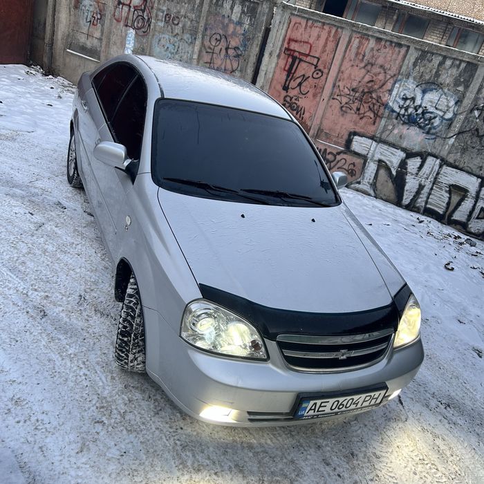 Продам шевроле Лачеті