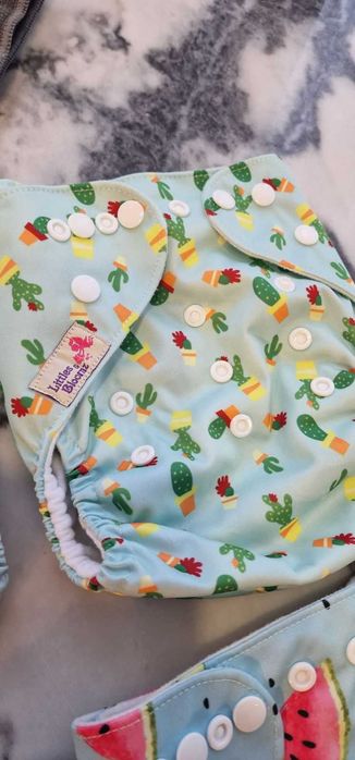8 Fraldas Reutilizáveis + 4 Absorventes | Littles & Bloomz e Happy Flute | 25€