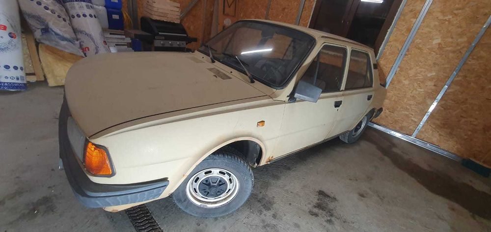 Sprzedam - Skoda 1986