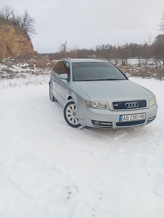 Продам ауді а 4 в доброму стані 1.8 турбо