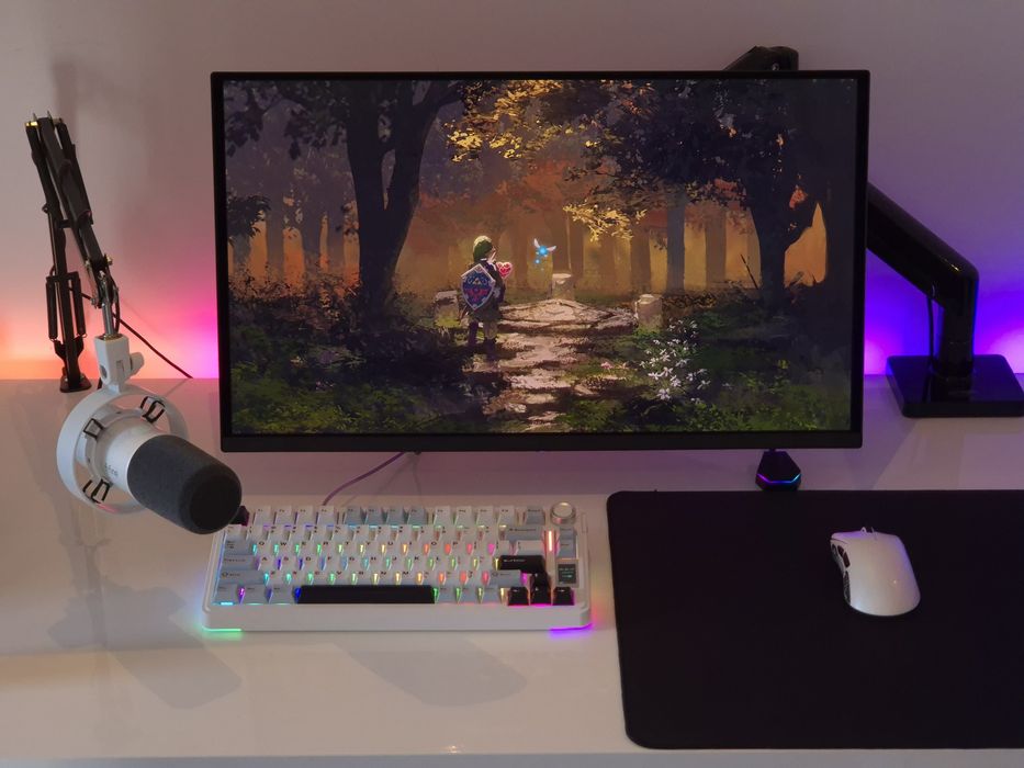 Monitor OLED 360Hz 1440p + Teclado Mecânico Wireless+ Rato Wireless + Microfone de estúdio