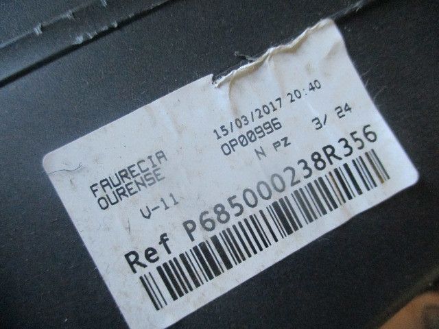 Porta luvas RENAULT Megane III (BZ0_)