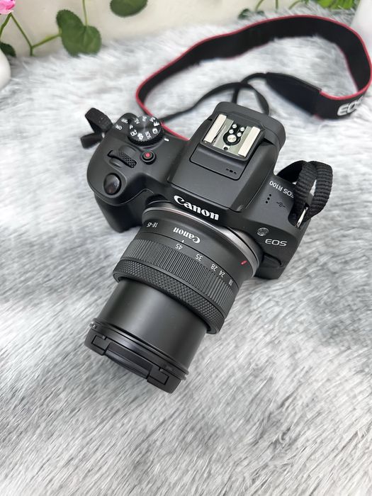 Canon Eos R100 wifi com lente 18-45mm e bolsa