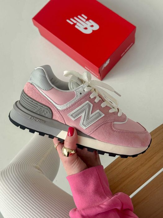 Жіночі кросівки New Balance 574 Pink (36-41) — рожеві Нью Беланс, замша, легкі та стильні, на весну-осінь