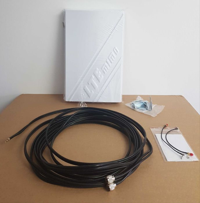 Antena MIMO LTE kierunkowa JAPT 14 dBi + kabel + konektory