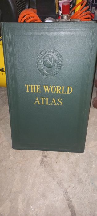 Książki atlas różne