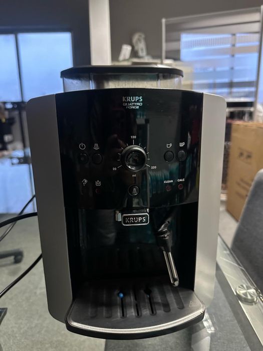 Máquina de Café Automática KRUPS
