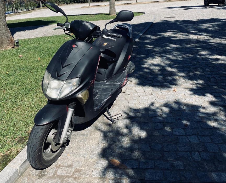 Vendo moto 50cc scooter