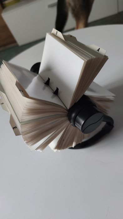 Wizytownik obrotowy.