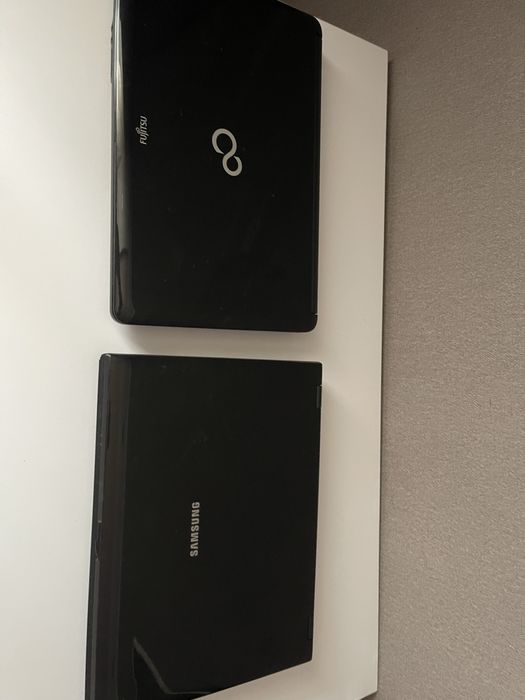 Ноутбук fujitsu и samsung