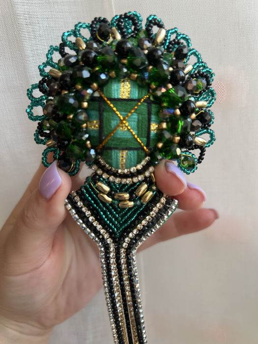 Патріотичні броші-мотанки