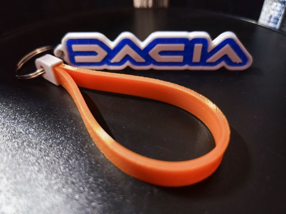 Brelok z logo Dacia