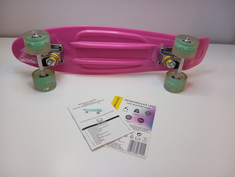 Deskorolka LED marki PLAYGROUND