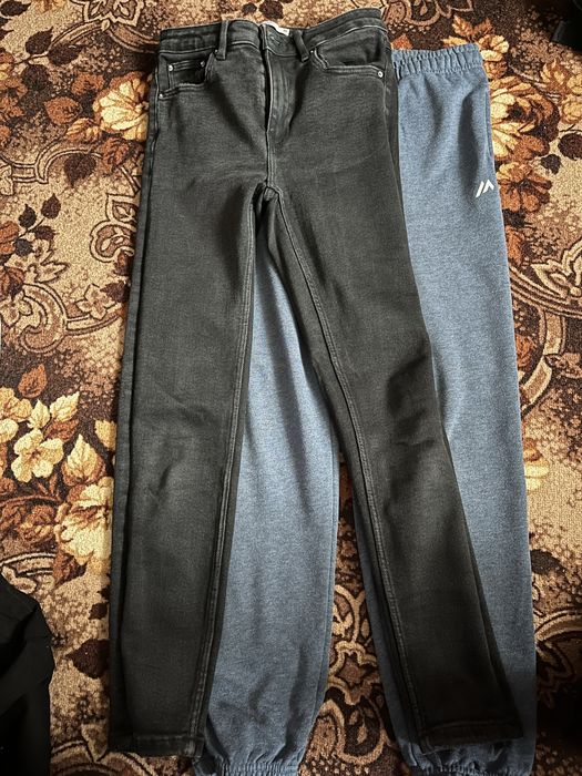 Spodnie dresowe i jeansowe r 158