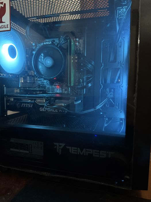 Pc Gaming R3 3200G / RTX 3050 8GB / 16GB RAM