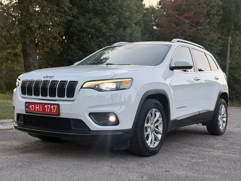 Продам Jeep Cherokee