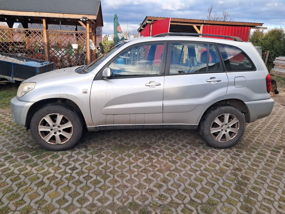 Samochód osobowy TOYOTA RAV 4