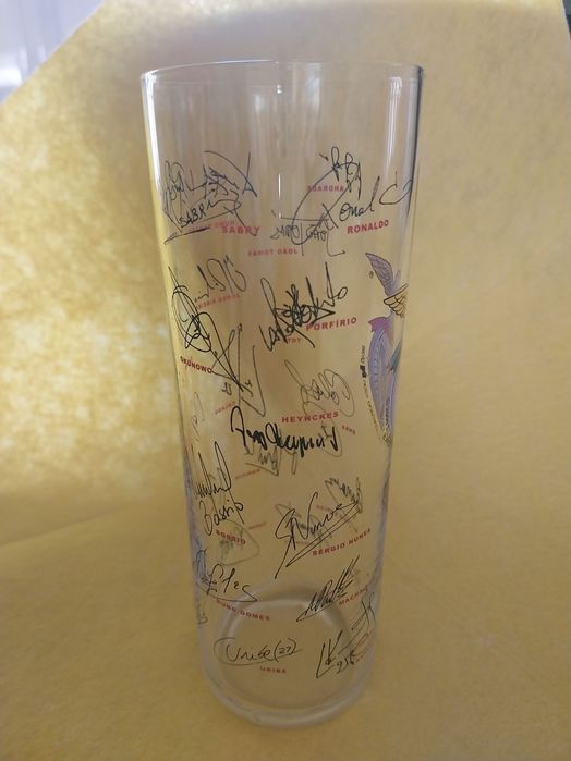 Copo do Benfica com assinaturas jogadores (portes incluídos)