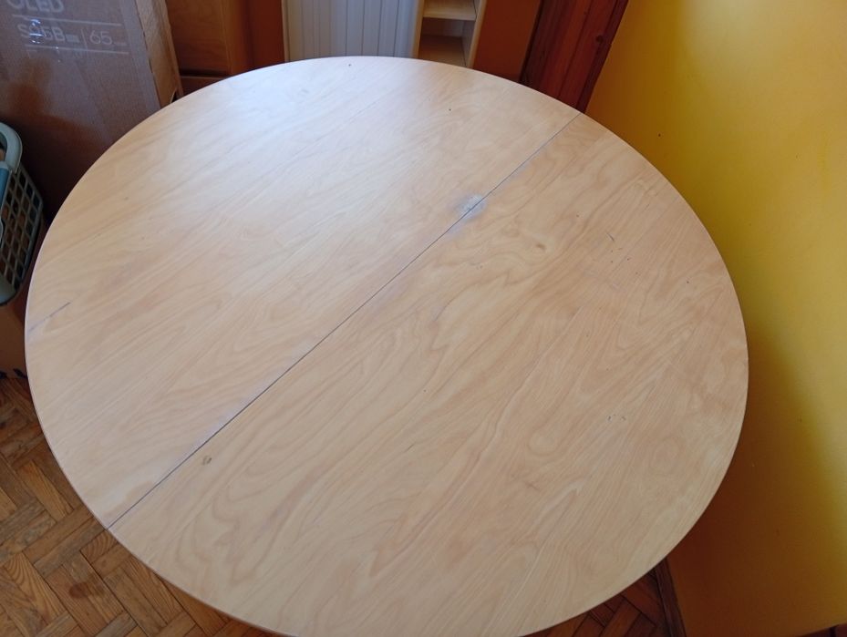 Okrągły stół Ikea - rozkładany