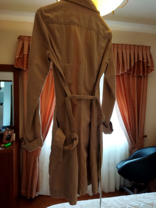 AINDA MAIS BARATO! Trensh em algodão da Mango