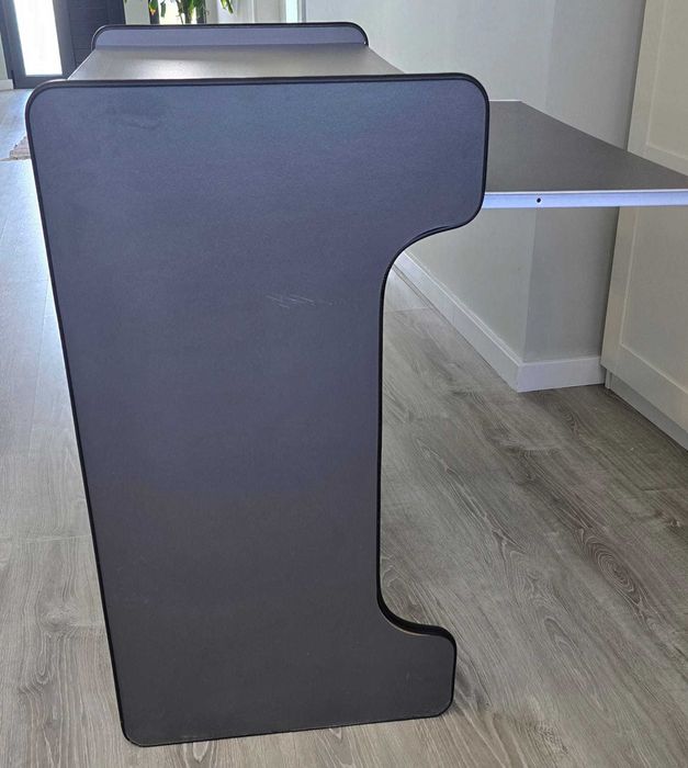 Secretária muito prática!