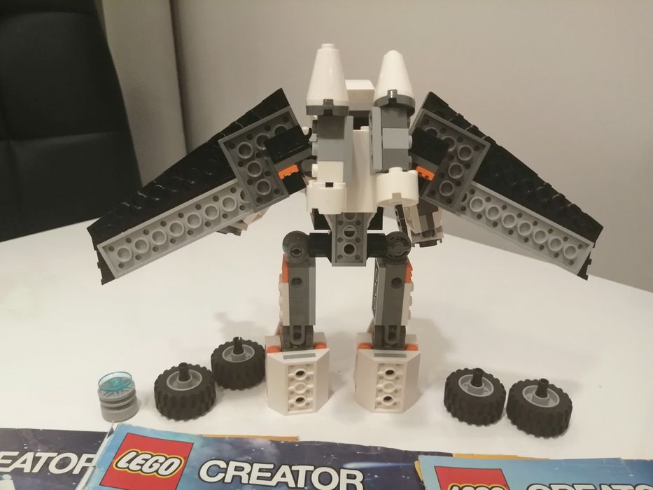 Robot przyszłości Lego creator 31034