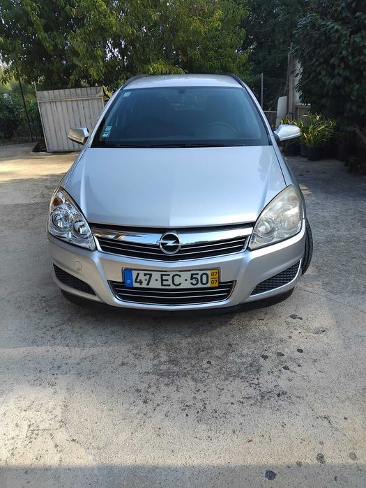 Opel Astra Caravan — fotografia 5