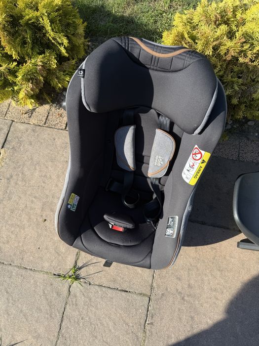 Fotelik Joie Signature z baza Isofix