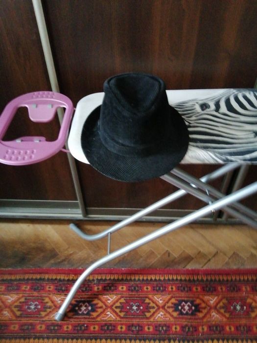 Жіночі капелюхи/фетровий , штруксовий/