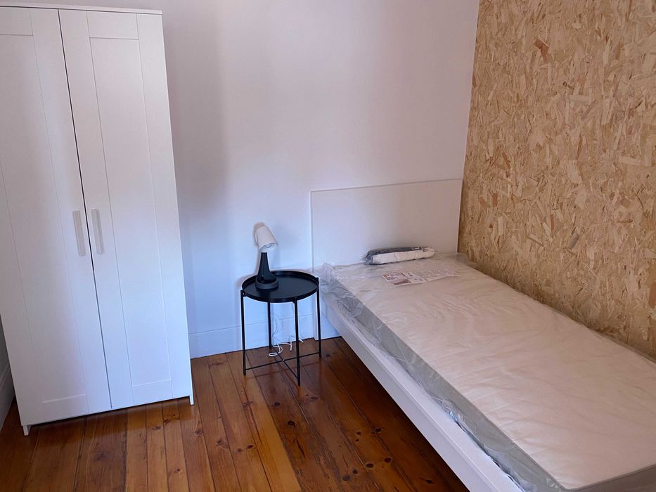 Quarto junto ao Hospital S. João
