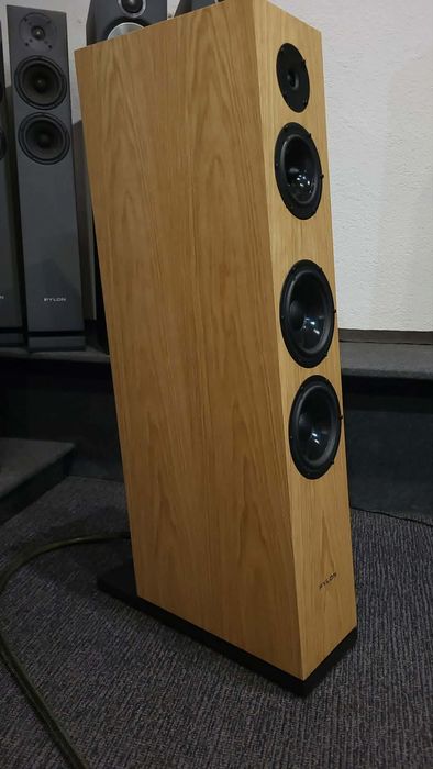 Kolumny podłogowe Pylon Audio Diamond 30 MKII Demo