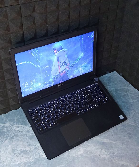 Ігровий ноутбук Dell / intel i5 gen 8 / DDR4 8GB / SSD m2 NVMe 256GB