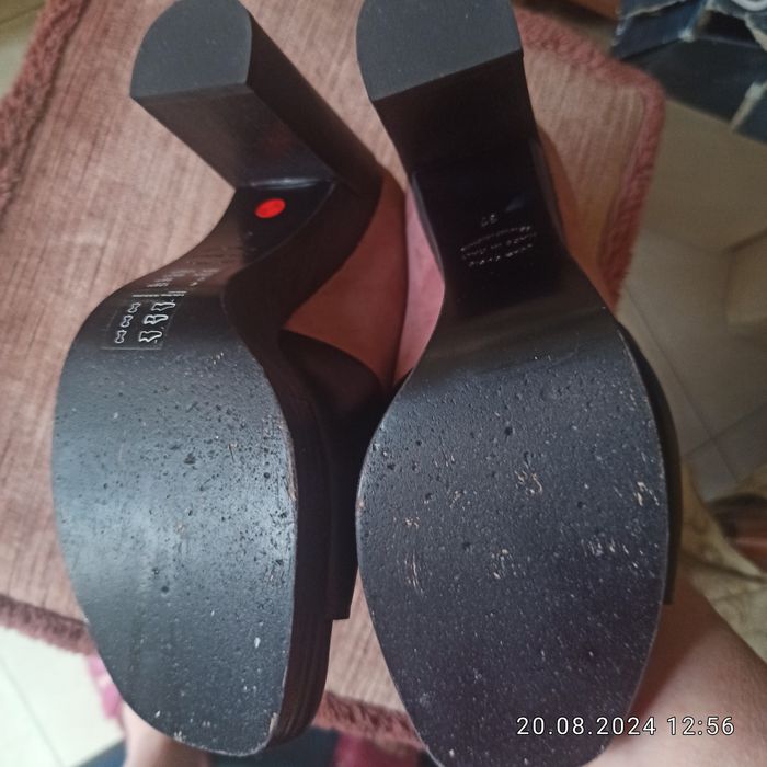 Buty other stories