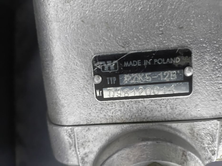 Pompy hydrauliczne nowe Bosch i inne