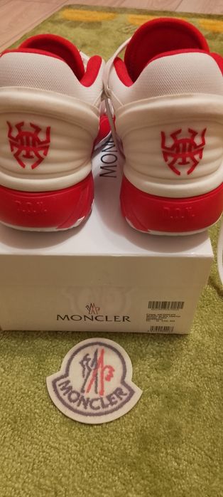 Кросівки  MONCLER