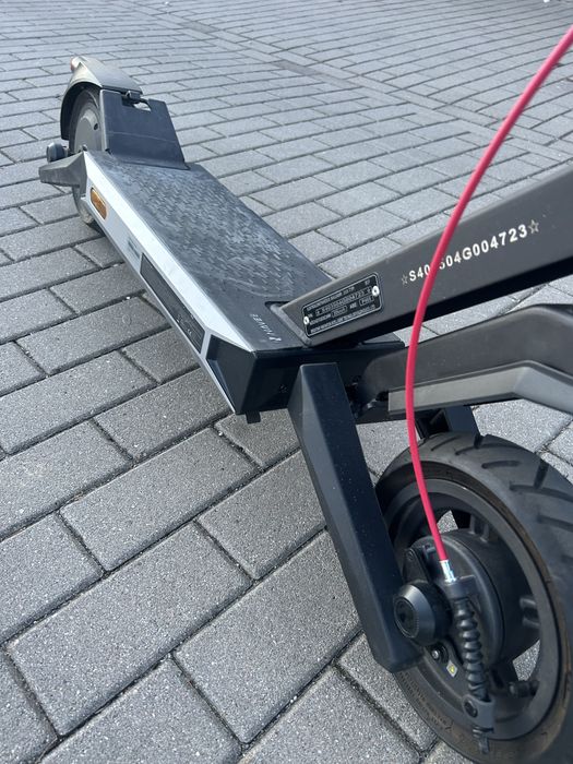 Hulajnoga navee s 40