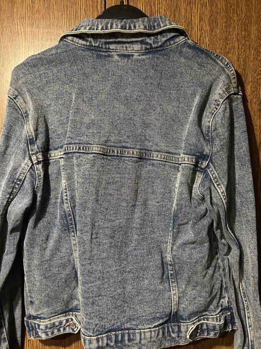 Продам джинсовую курточку