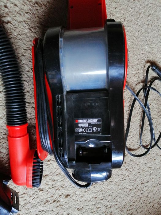 Odkurzacz samochodowy black decker pivot