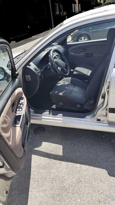 Vendo Mitsubishi Carisma